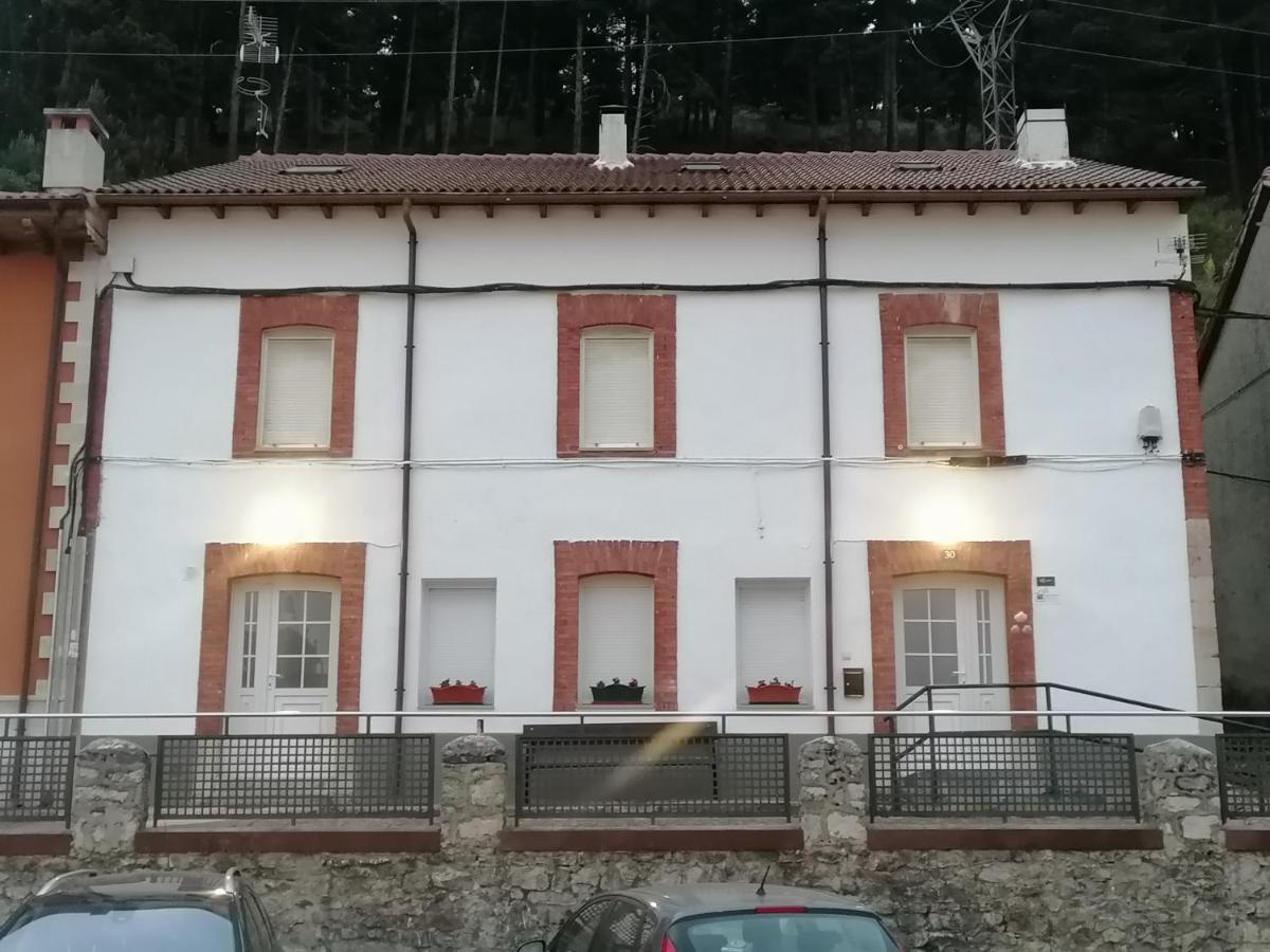 Albergue Cervera de Pisuerga Exterior foto